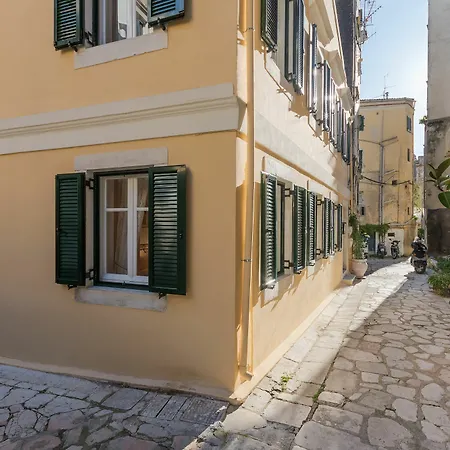 Venetian 27 *